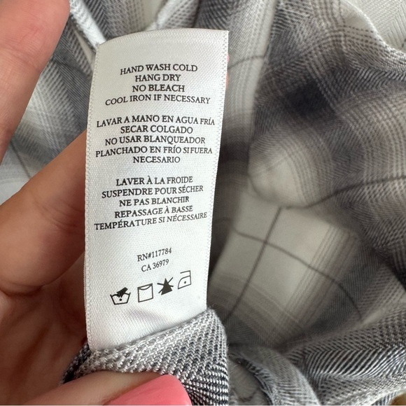 RAILS Hunter Plaid Button-Up Shirt in White Steel Size XS - Picture 7 of 8
